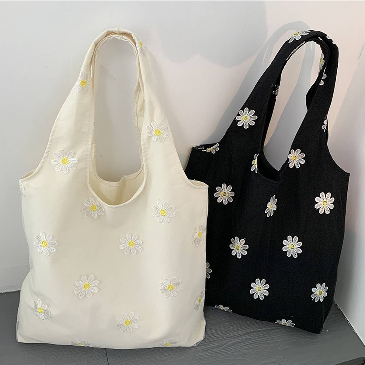 SUMMER EMBROIDERED ARTISTIC CANVAS BAG_CWAB2066