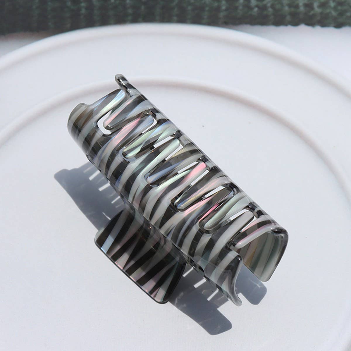 8 5CM HOLLOW SQUARE HAIR CLAW RETRO FRENCH STYLE_CWAHA2627