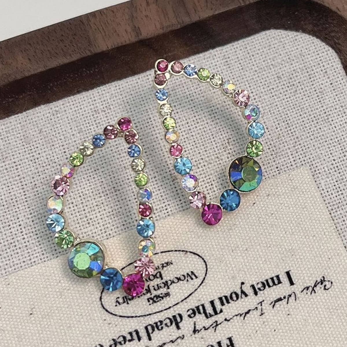 SWEET AND ELEGANT COLORED EARRINGS_CWAJE1413