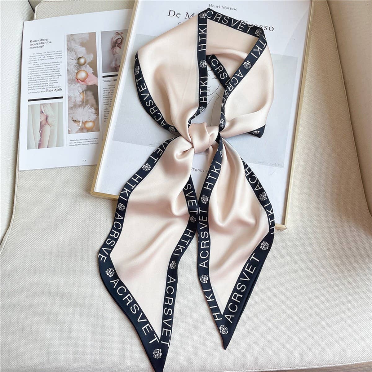 Wide Bevel Scarf With Printed Pattern Head Scarf_Cwasc1528