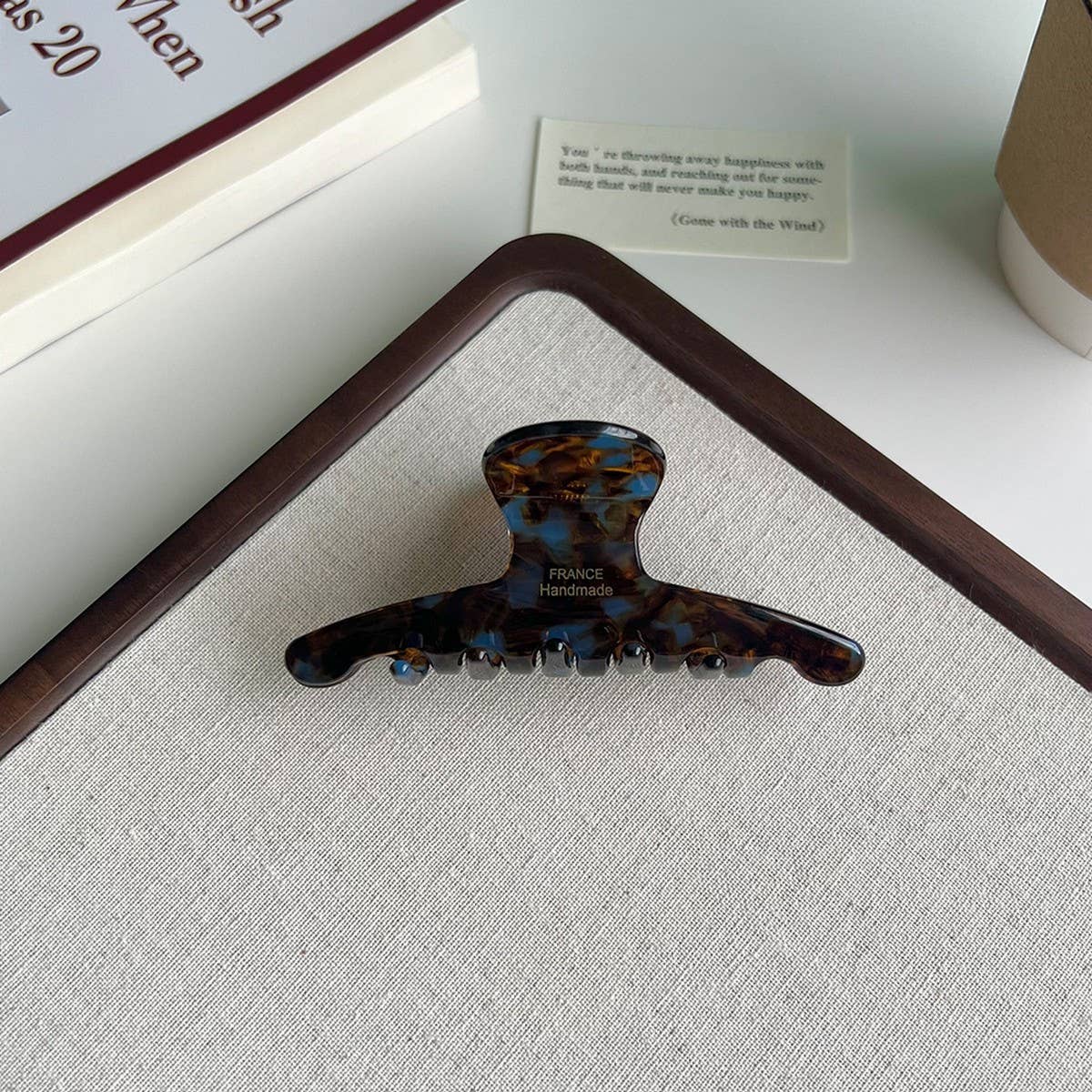 COFFEE BROWN ACETATE LARGE PAINTER STYLE HAIR CLAW_CWAHA6016