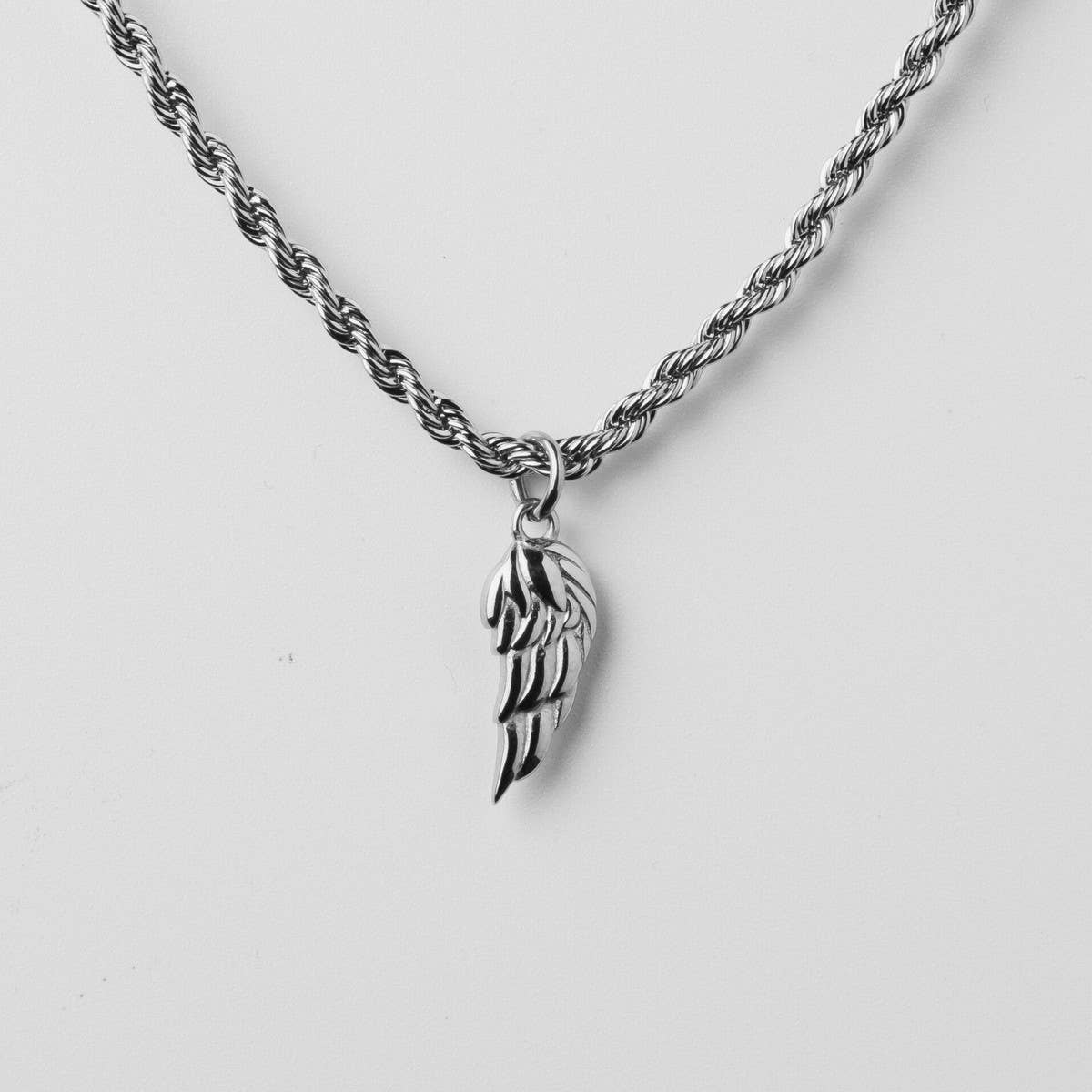 STAINLESS STEEL MENS WING PENDANT NECKLACE_CWMM5558
