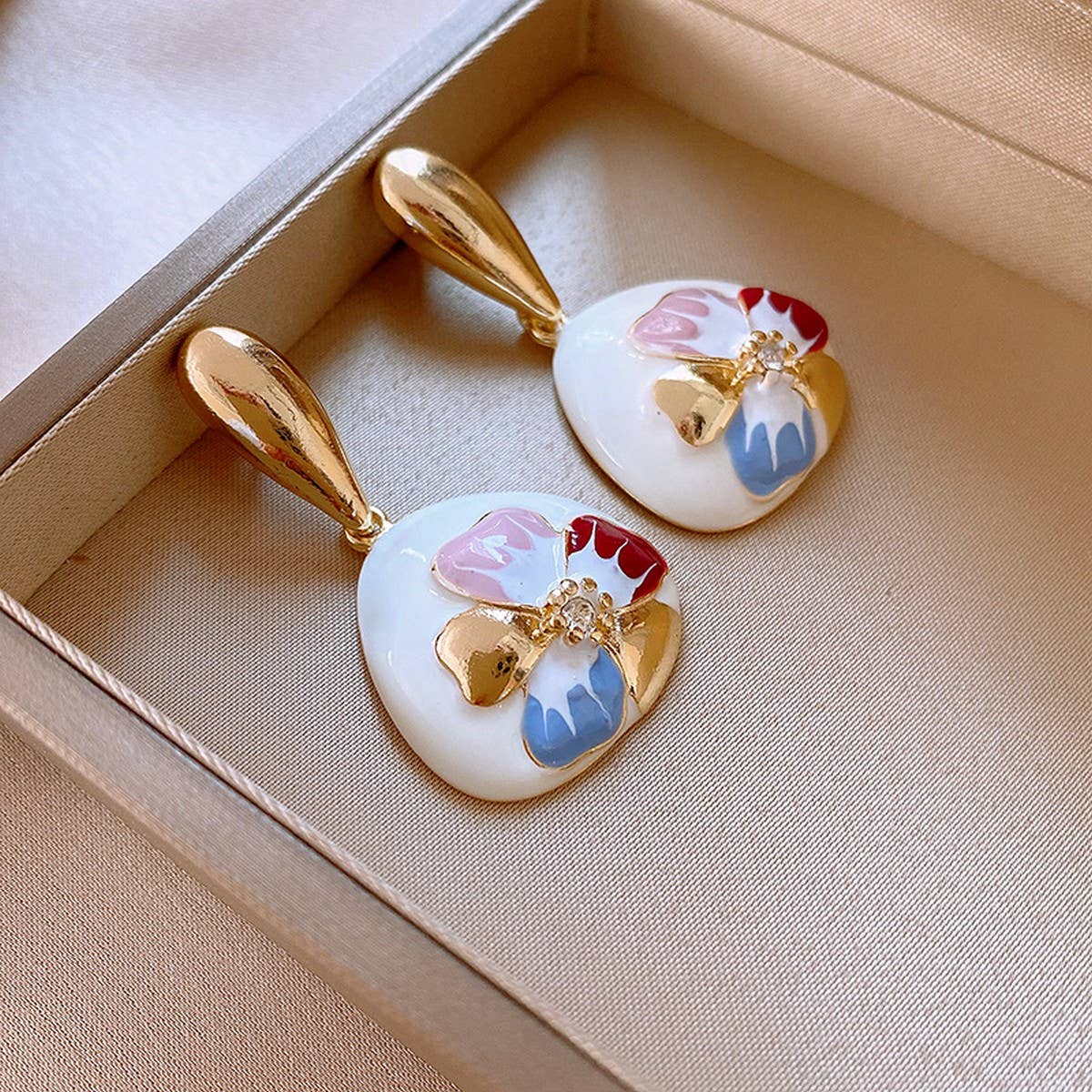 RETRO WATER DROP FLOWER PERSONALIZED EARRINGS_CWAJE2337