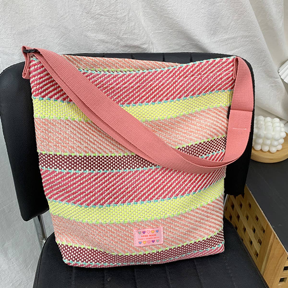CONTRAST PATCHWORK COMMUTER SHOULDER BAG_CWAB2150