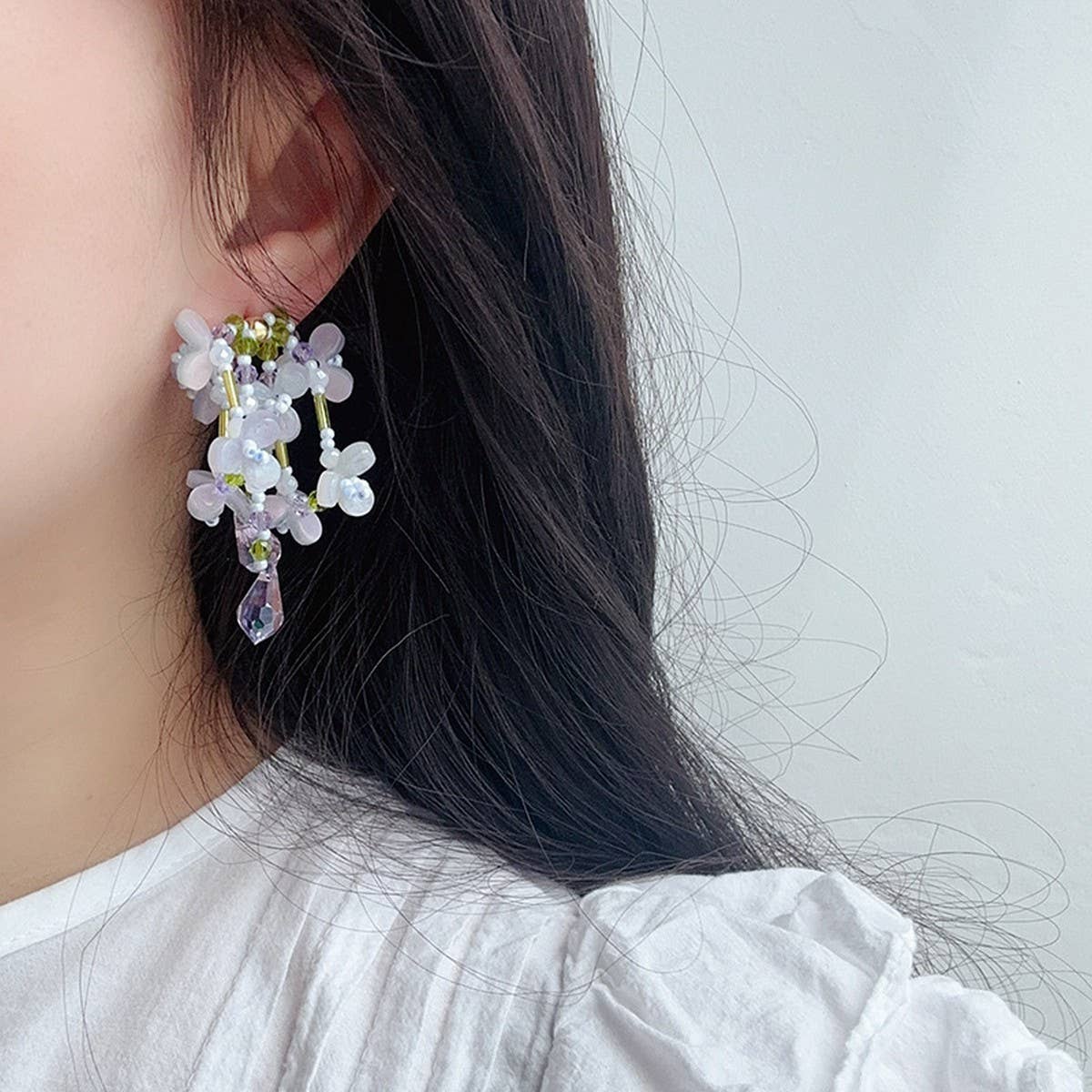 LIVELY AND PURE WATER DROP TASSEL EARRINGS_CWAJE1694