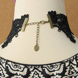 HALLOWEEN RETRO FLOWER CRYSTAL LACE SHORT NECKLACE_CWMM0164