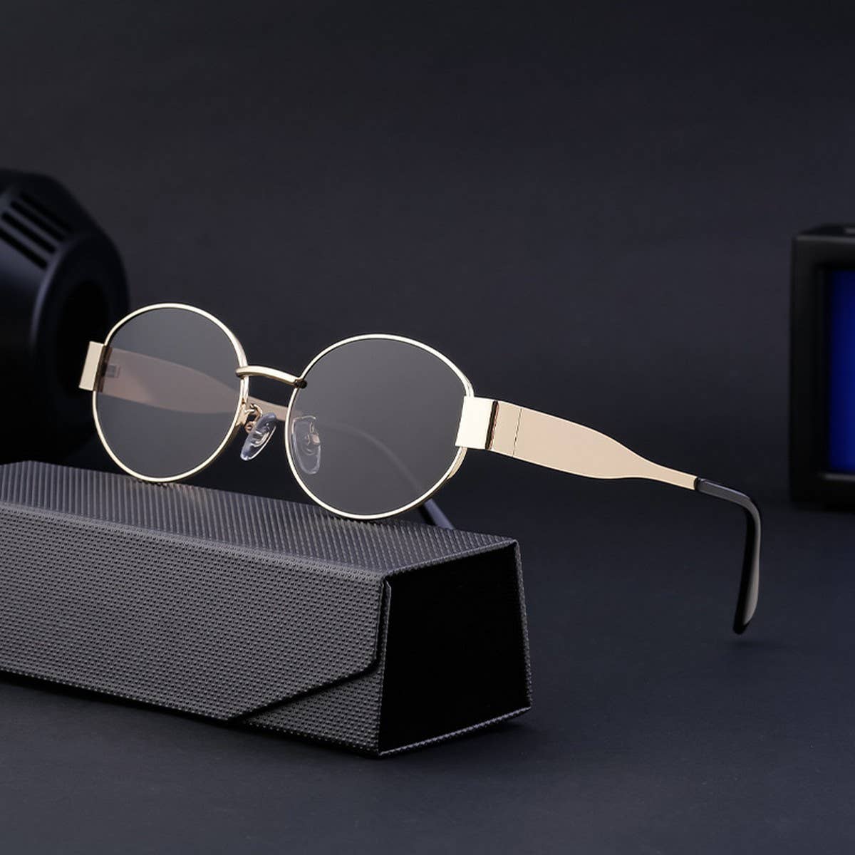 FASHIONABLE OVAL FRAME SUNGLASSES_CWASG0598