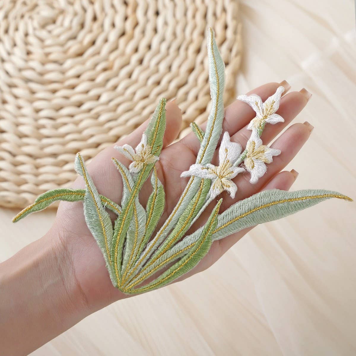 ORCHID EMBROIDERED IRON ON PATCH FOR STAIN REPAIR_CWMM5924