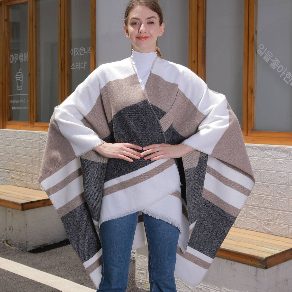 SIMPLE AND LONG WARM TASSEL SIDE STRAP SHAWL_CWASC0941