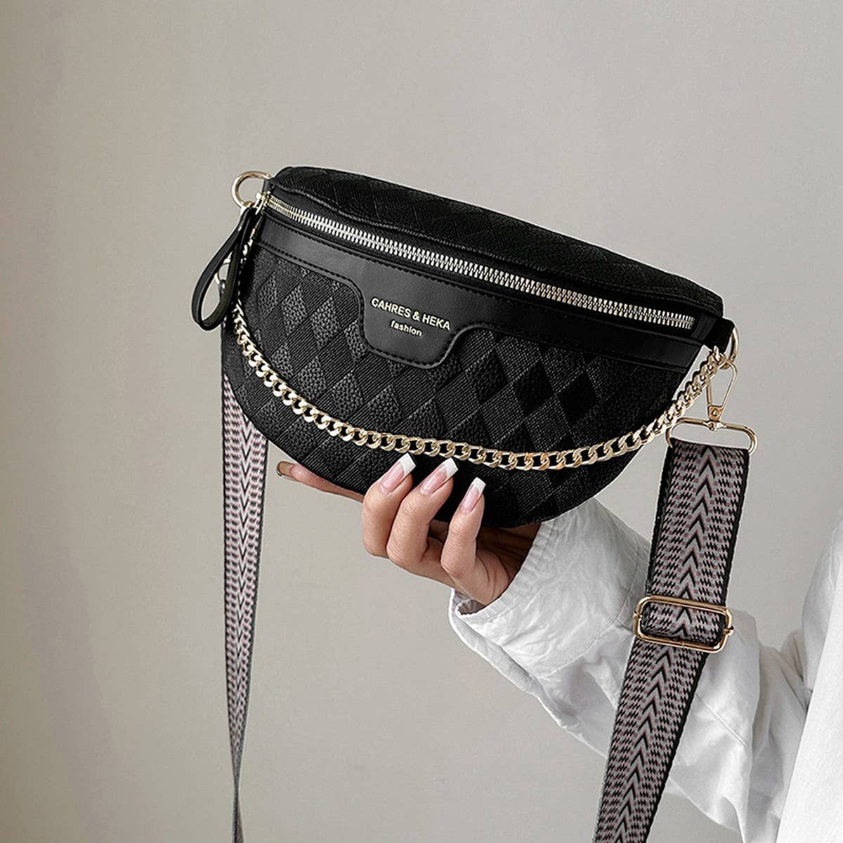 Checkered Chain Strap Pu Crossbody Chest Bag_Cuab00597