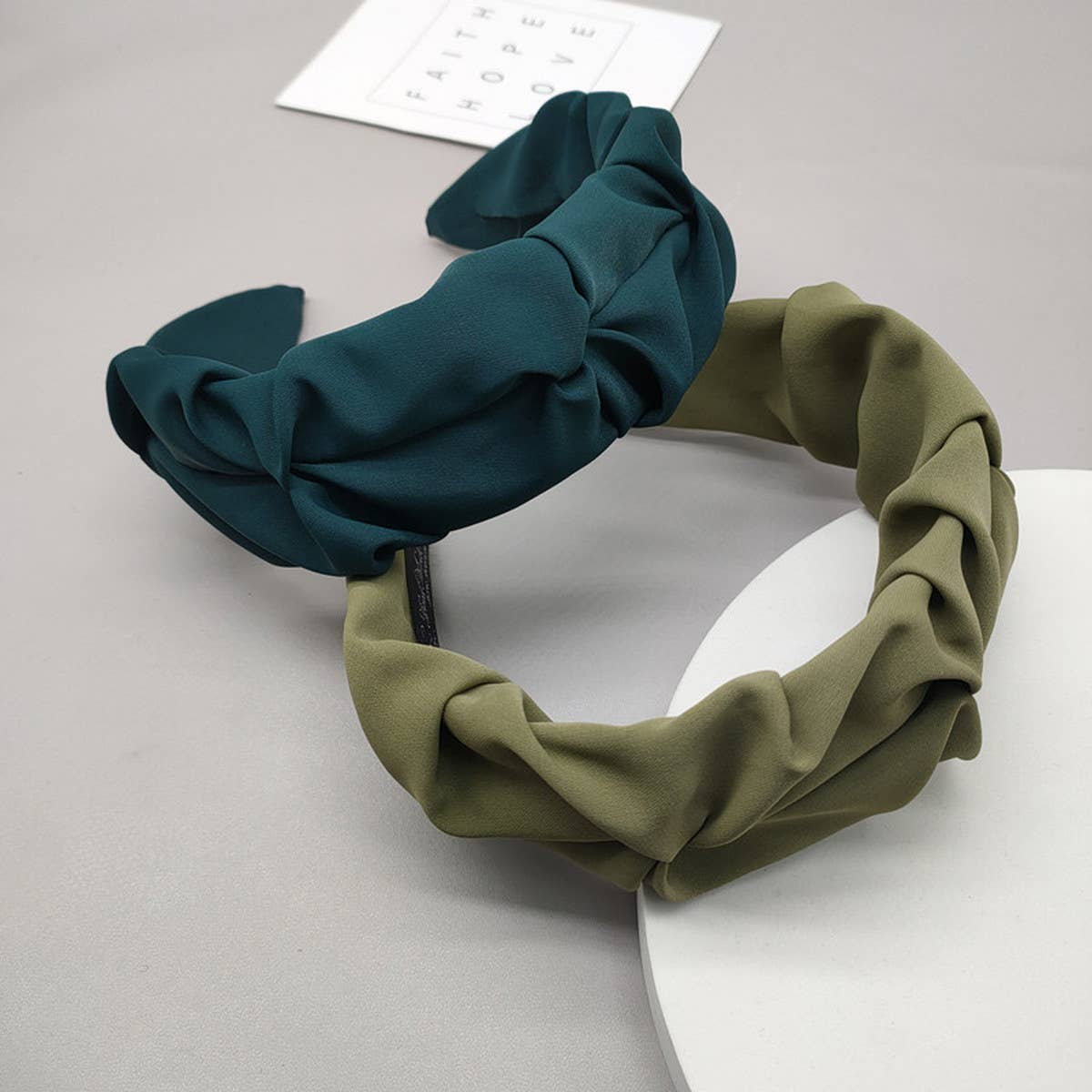 SIMPLE AND FRESH PLEATED HEADBAND_CWAHA2593