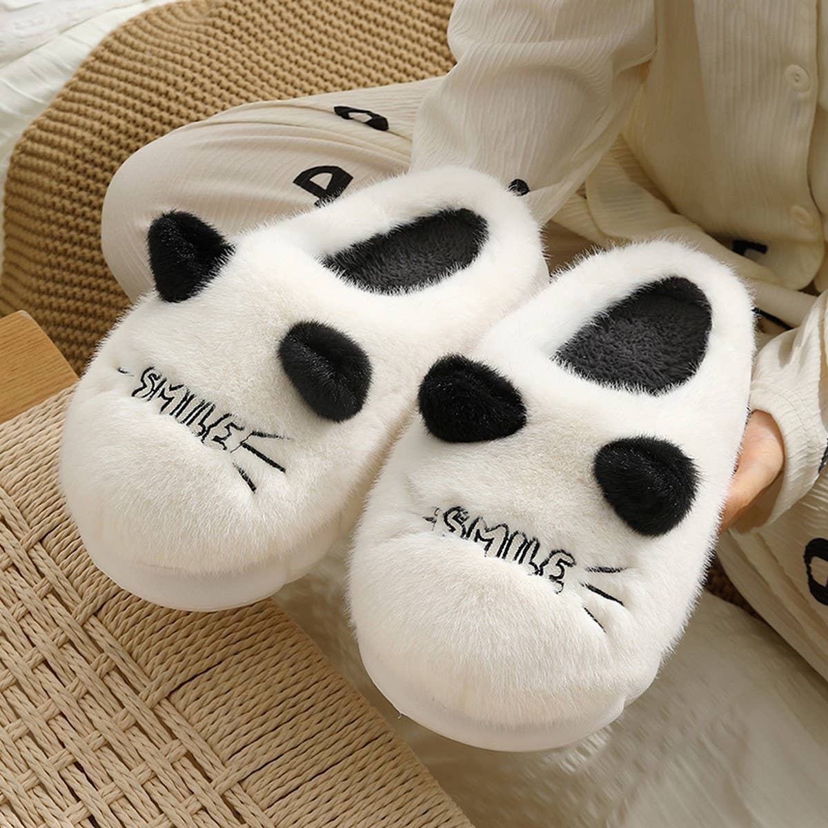 CUTE CAT ANIMAL WARM HOUSE SLIPPERS FUZZY SLIPPER_CWSHS0311