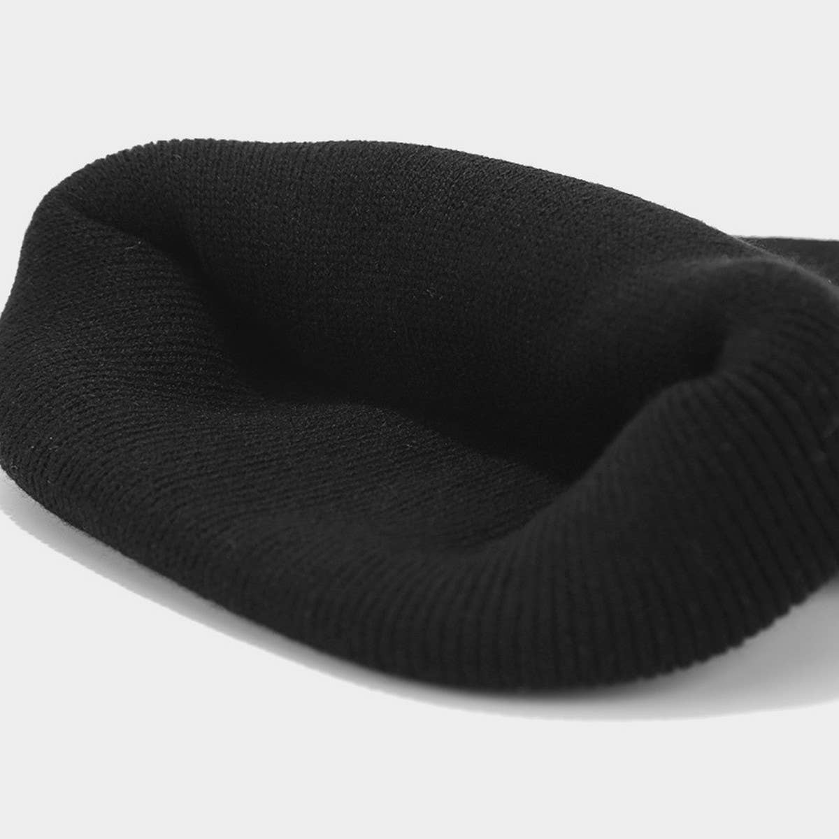 Winter Fashion Letter Embroidery Knitted Hat_Cwah2123