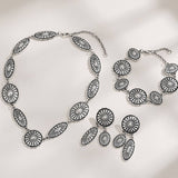 Womens High-End Fashion Earrings And Necklace Set