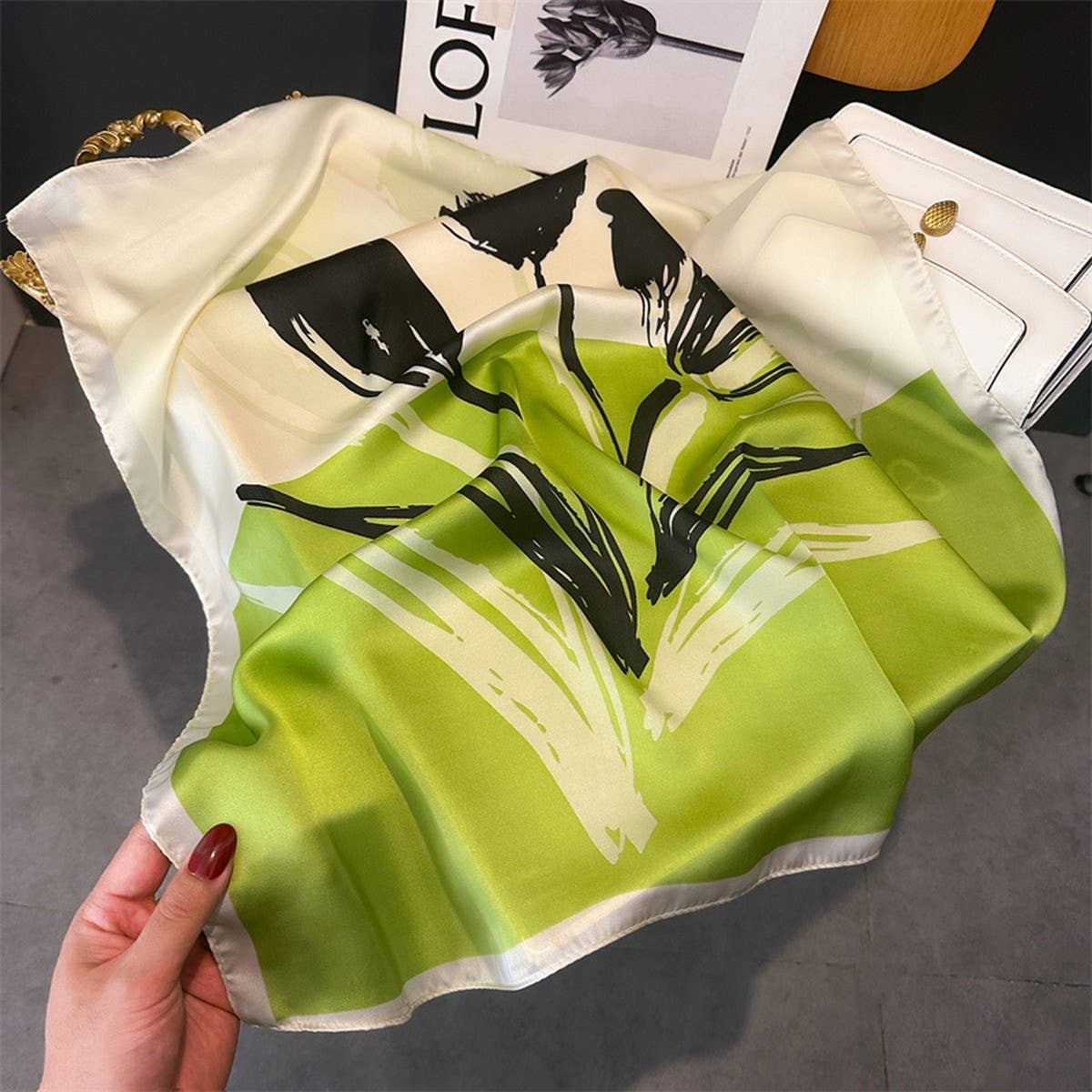 SMALL FRESH AND ARTISTIC SMALL SQUARE TOWEL_CWASC1438