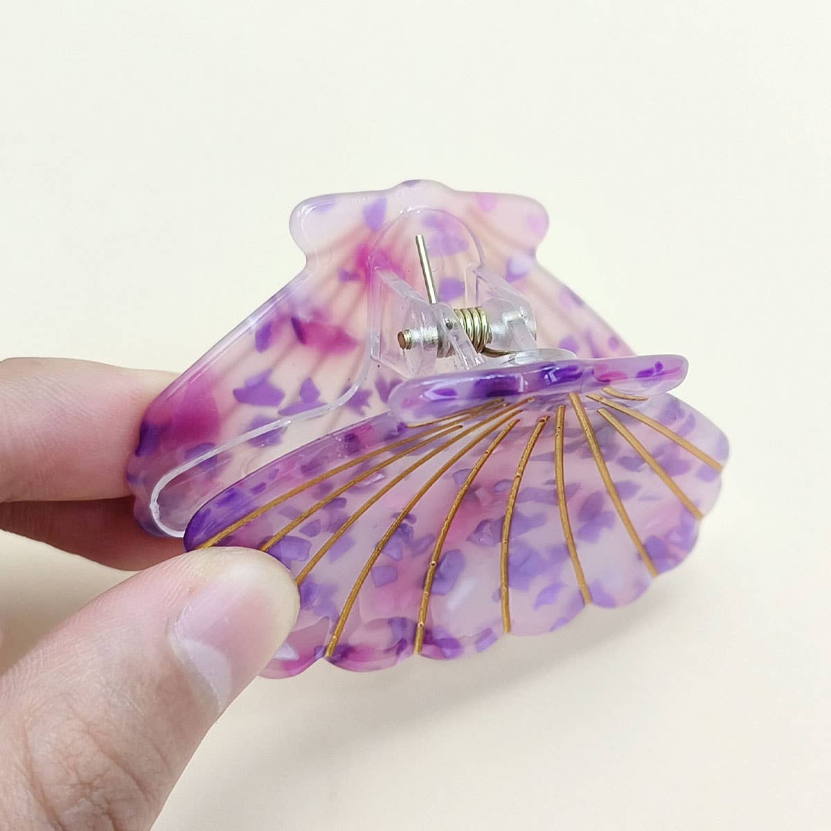 2 SMALL SHELL HAIR CLAW CLIP FOR BACK HAIR_CWAHA0653