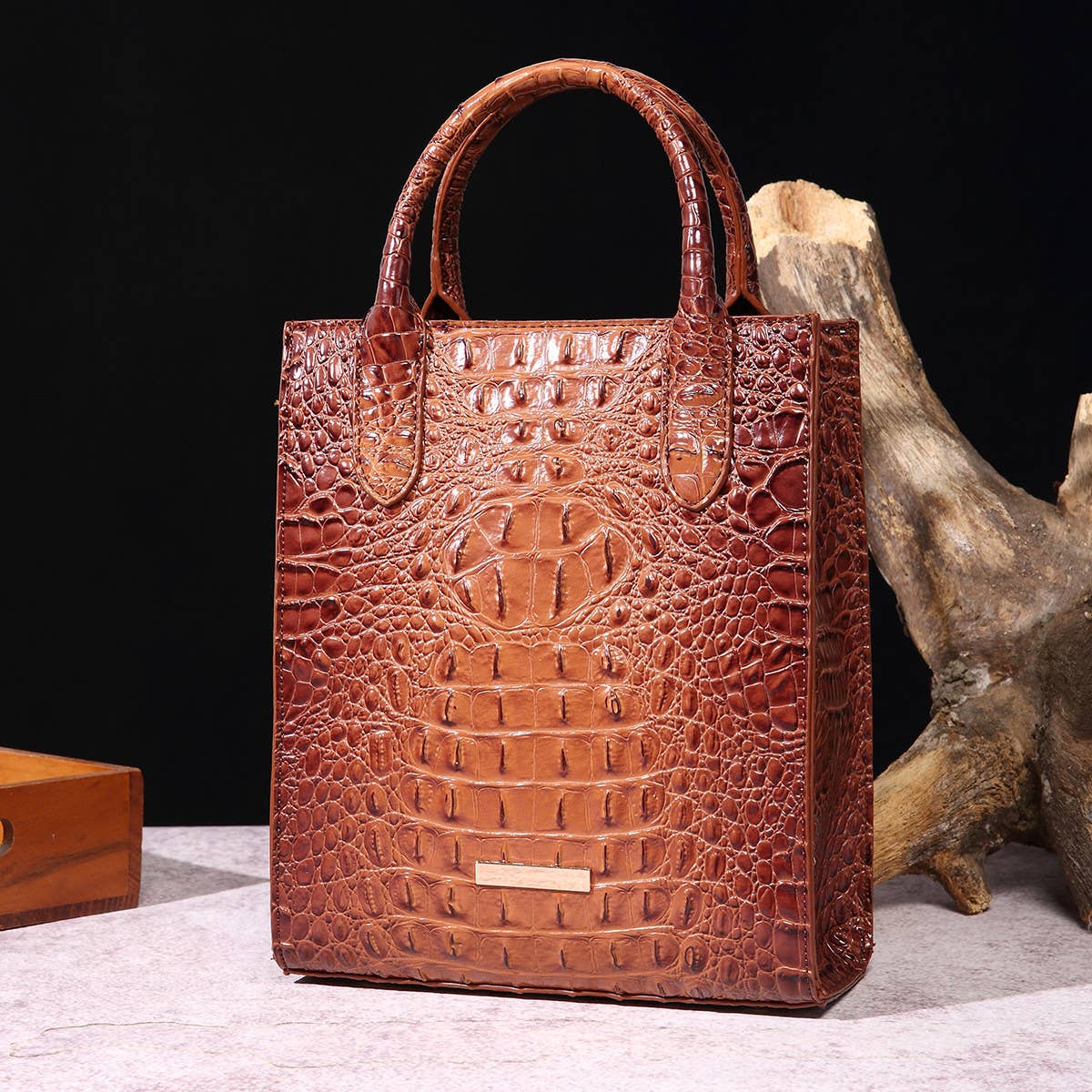 RETRO LARGE CAPACITY CROCODILE SHOULDER BAG_CWAB0925
