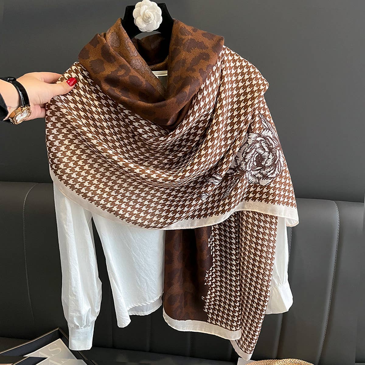 Fashionable Thin Plaid Warm Shawl Scarf