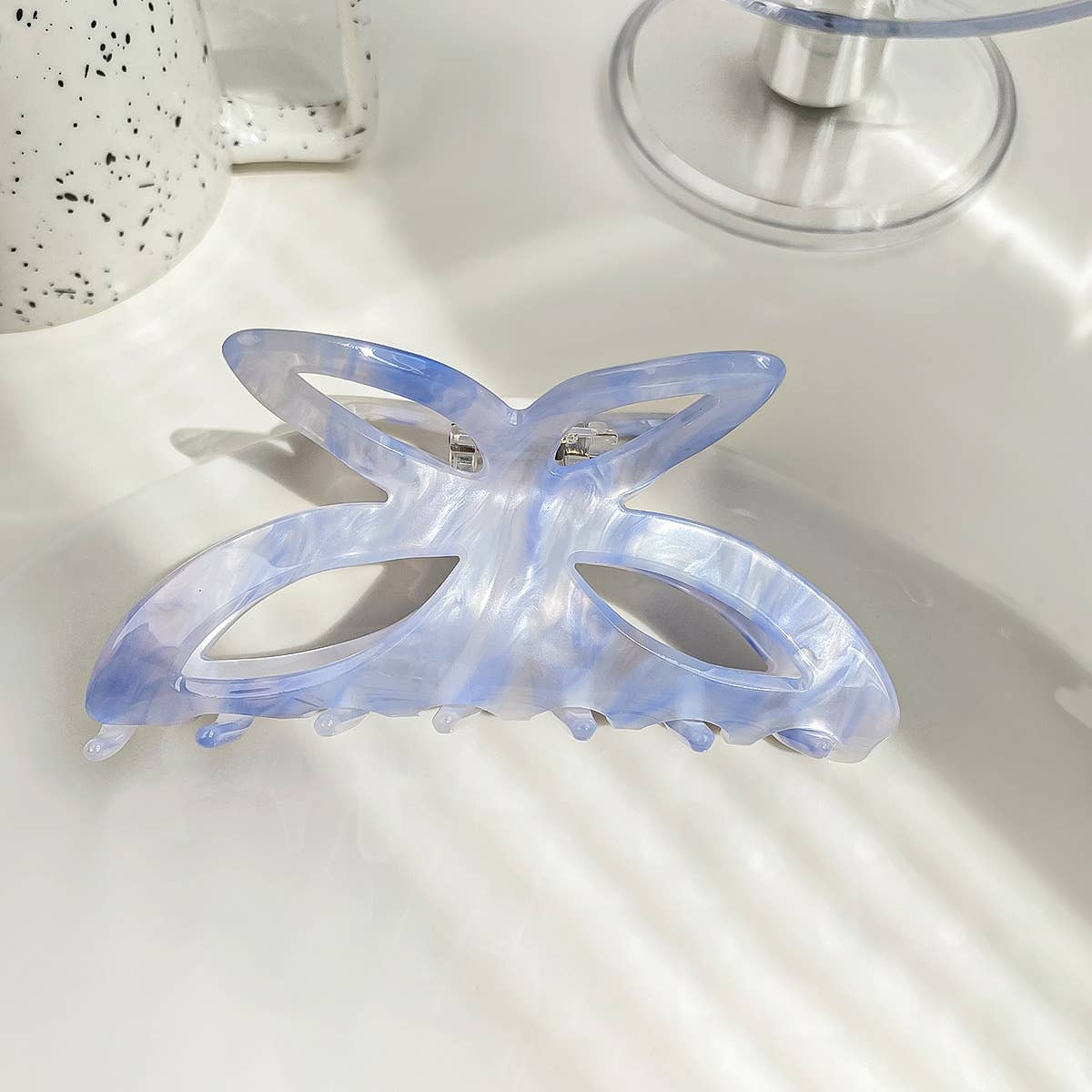 TEMPERAMENT BUTTERFLY SWEET HOLLOW HAIRPIN_CWAHA2089