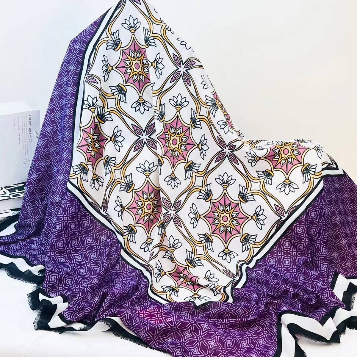 GEOMETRIC COMMUTER SCARF LARGE LIGHTWEIGHT WRAP_CWASC0911