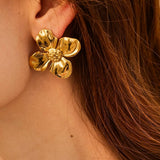GOLDEN FRESH AND SIMPLE PETAL EARRINGS_CWAHA0918