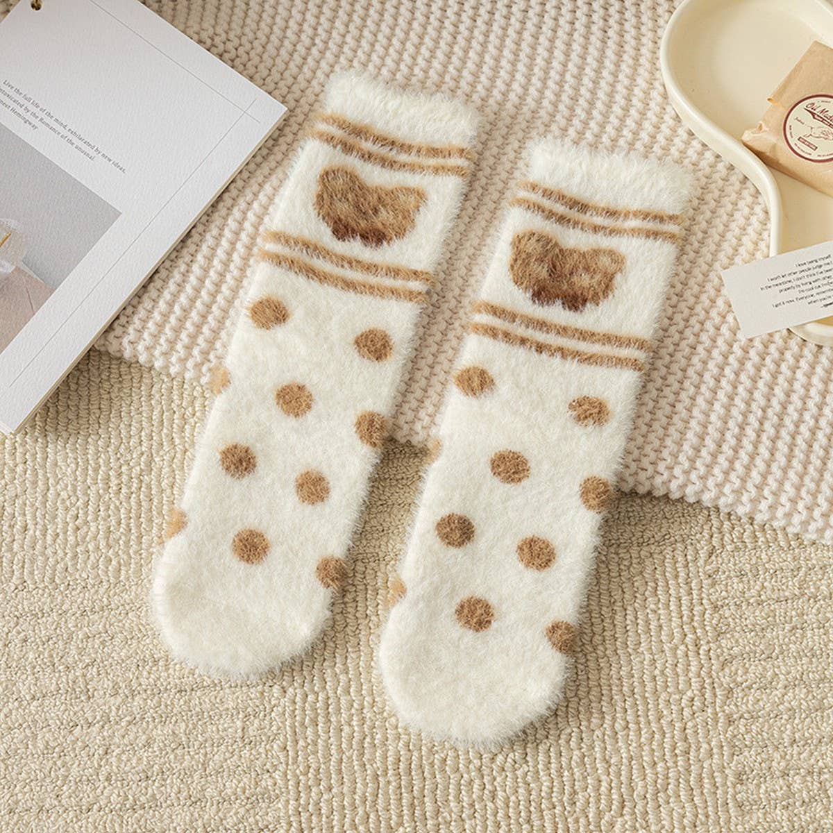BROWN WARM CARTOON CUTE MID TUBE SOCKS_CWMS0794