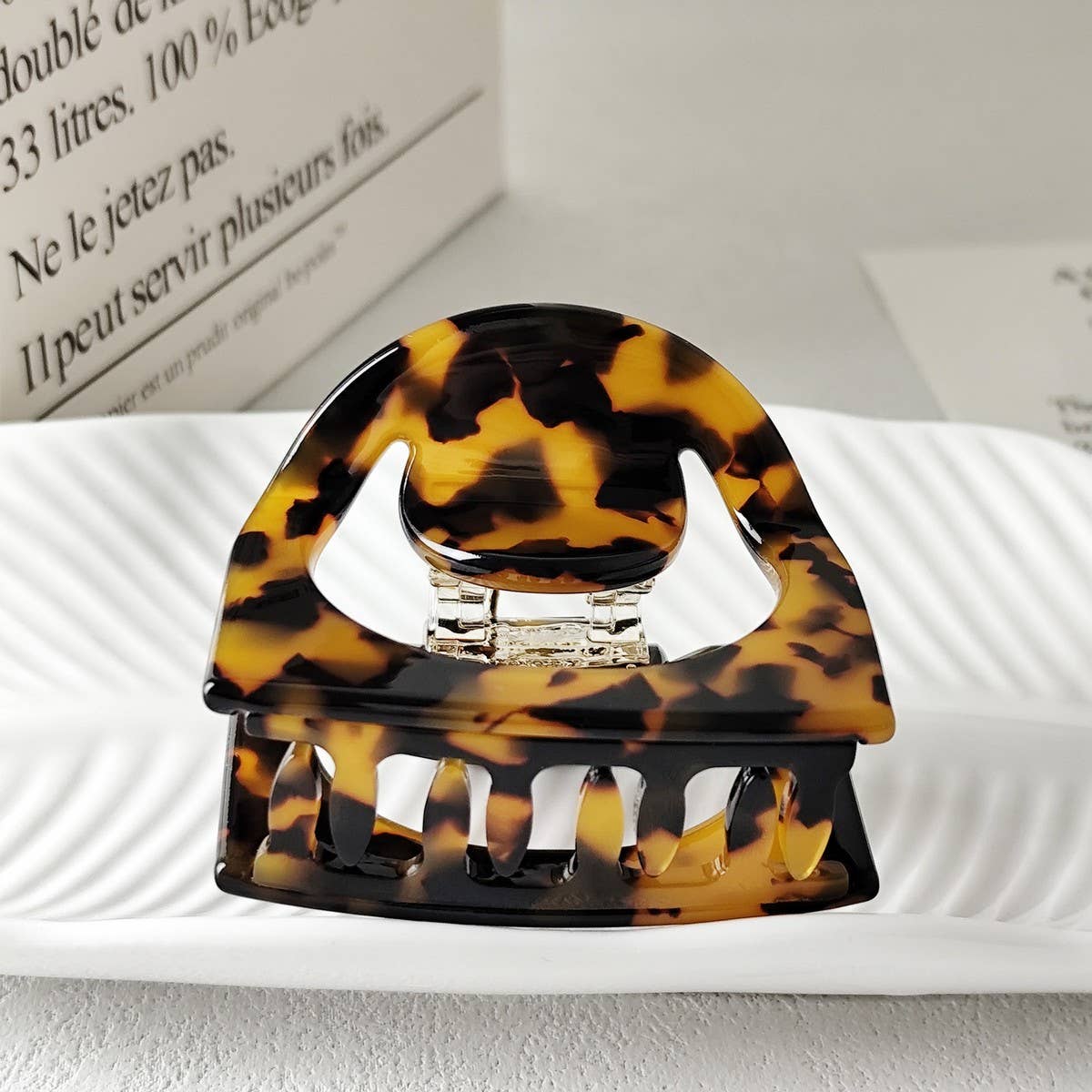 Elegant Arched Acetate Hair Claw ? Niche Hairpin_Cwaha07189