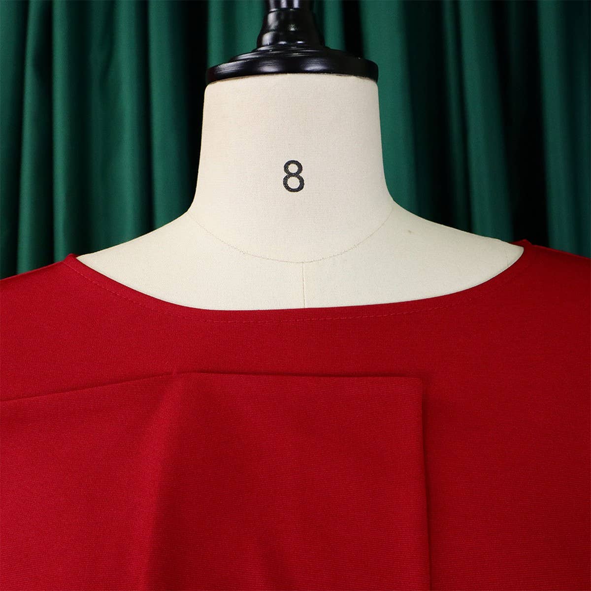 SOLID COLOR ROUND NECK HIP COMMUTER DRESS_CWDMD3699