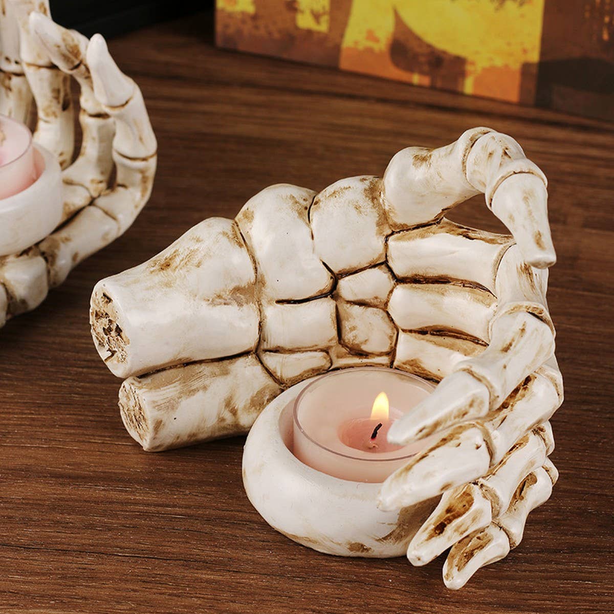 SCARY SKULL HAND RESIN CANDLE HOLDER DECOR_CWMM9862