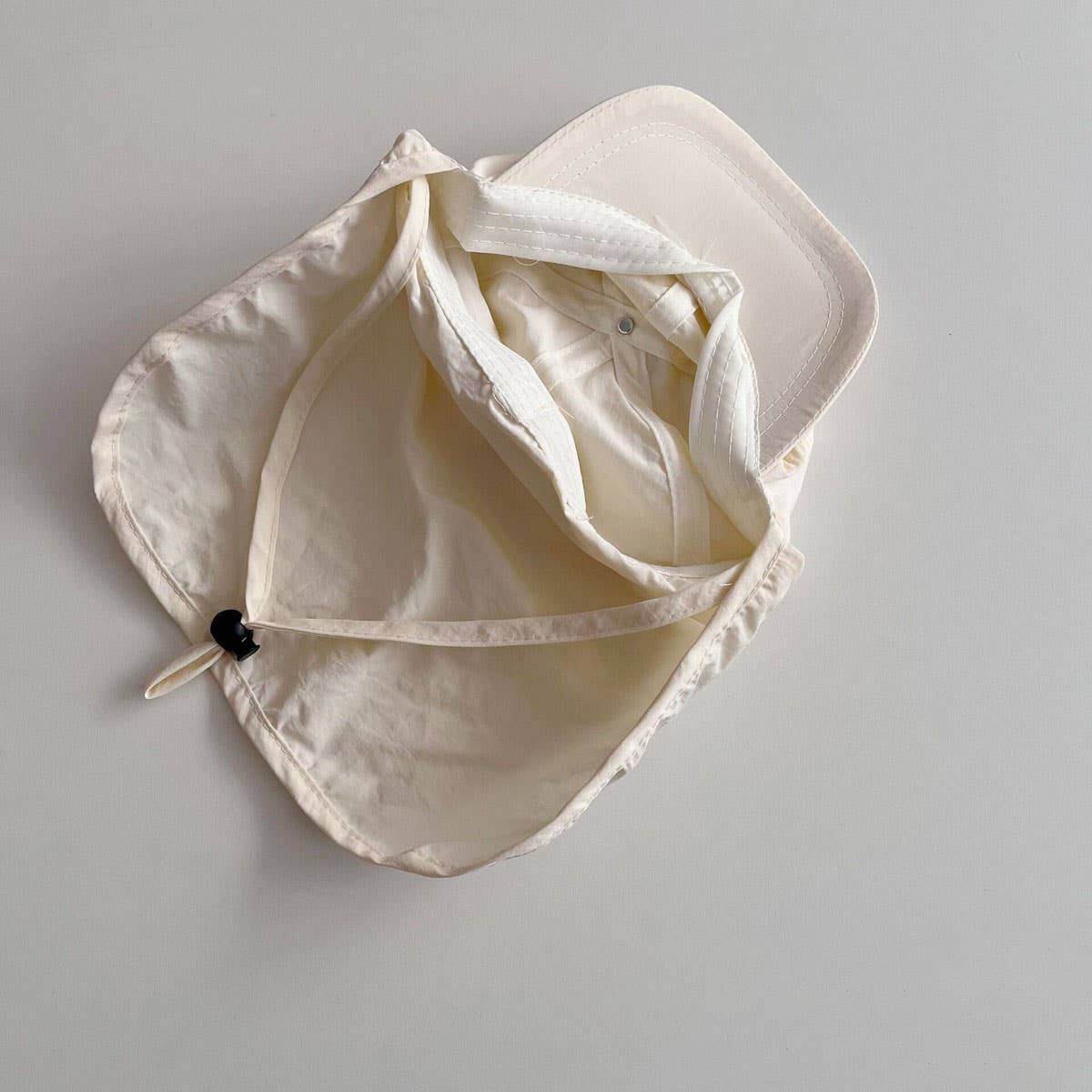 SUMMER THIN CHILDRENS SUN PROTECTION CAPE HAT_CWAH2875