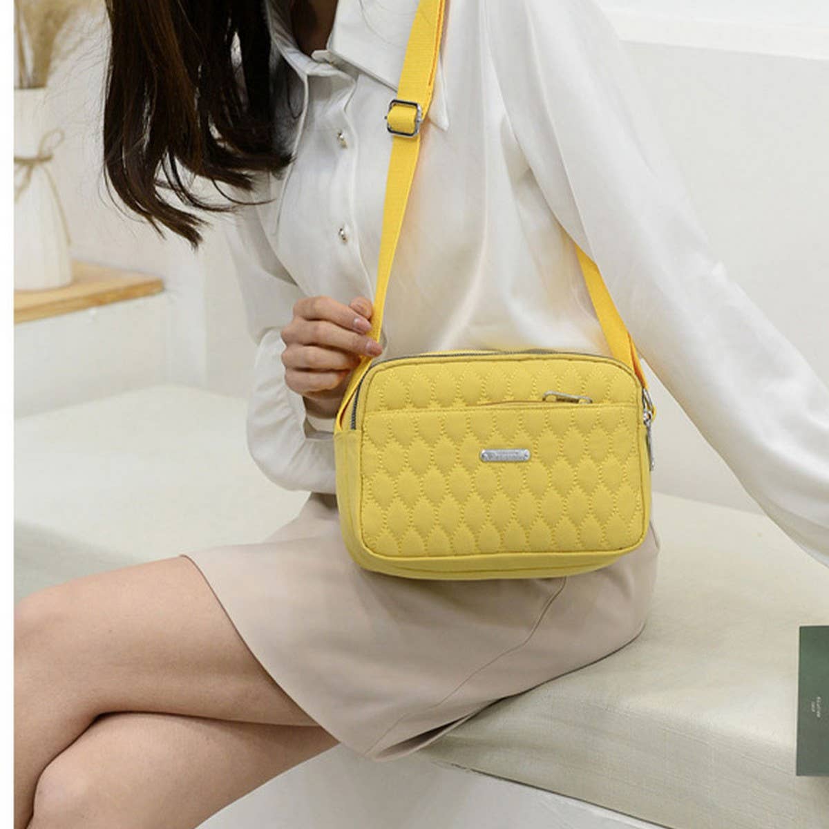 FASHIONABLE EMBROIDERY NYLON SHOULDER CROSSBODY BAG_CWAB3514