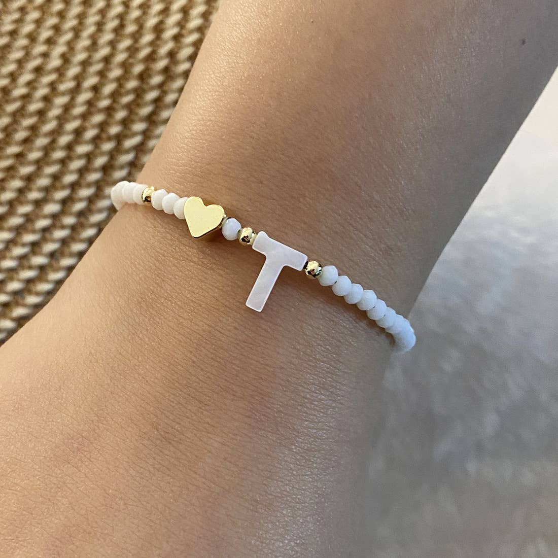 26-Letter Shell Beaded Bracelet_Cwaje4942