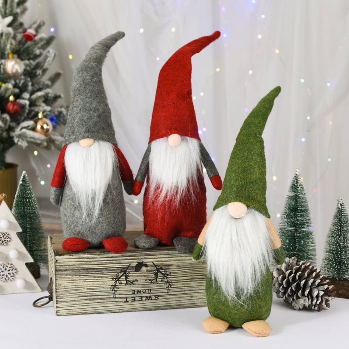 FACELESS OLD MAN STANDING CHRISTMAS DECORATIONS_CWMM2773