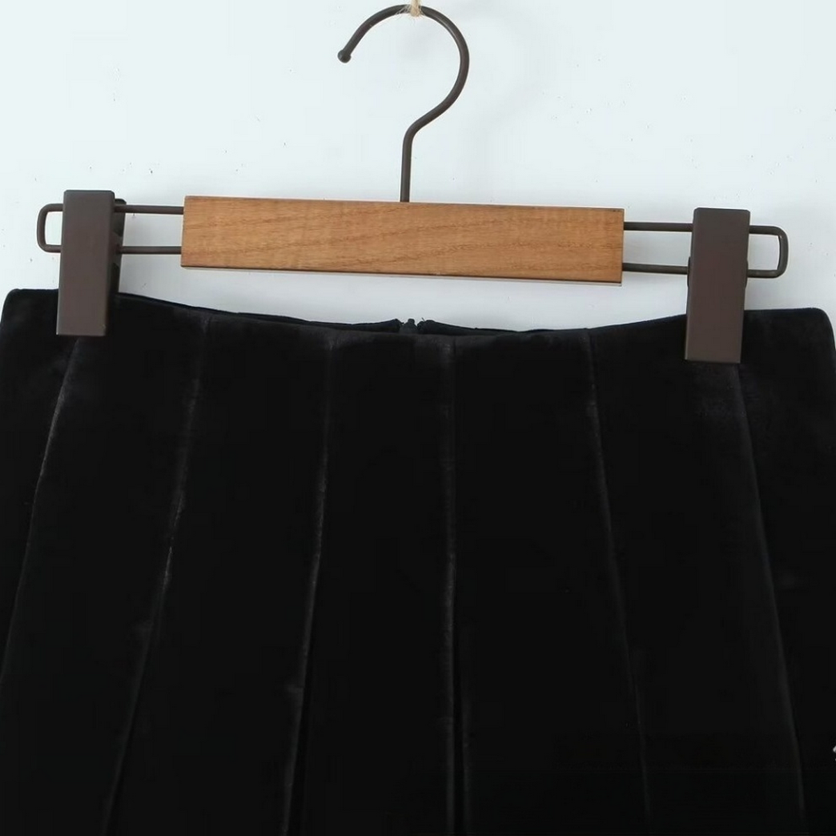 Wome V Vet Panel Pleated Skir Casual Look_Cwdsd8339