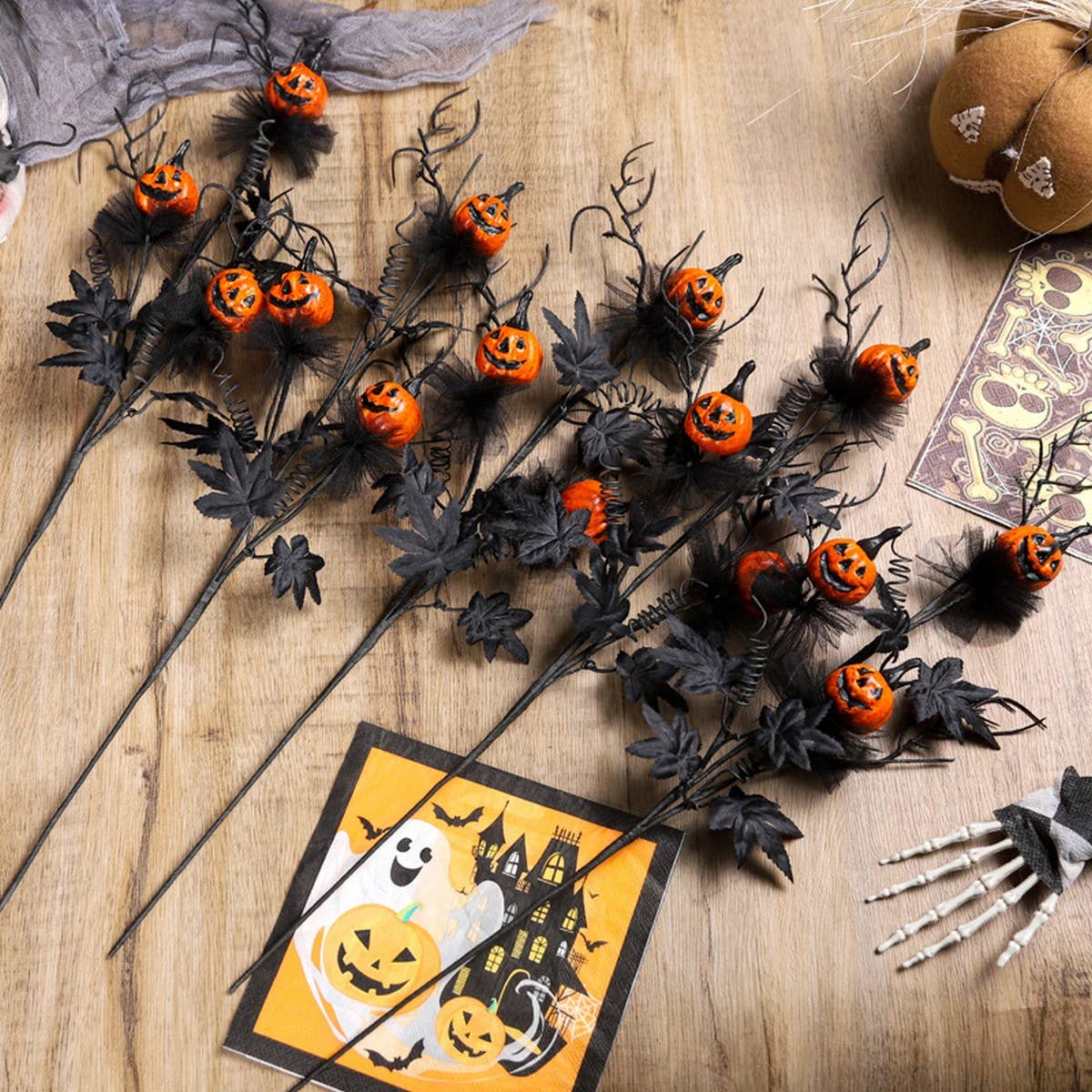 Halloween Black Pumpkin & Maple Leaf Bouquet_Cwmm9824