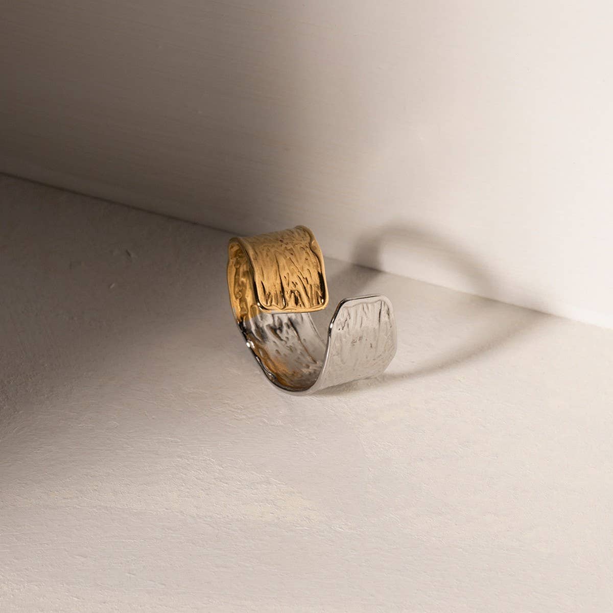 NEW DOUBLE PIECE CURVED PLEATED HIGH END RING_CWAJE1400