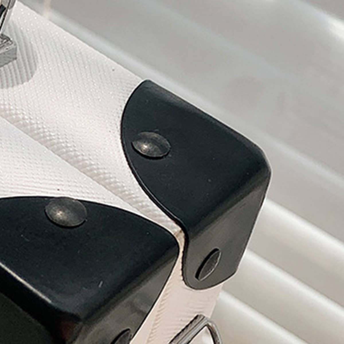 RETRO RADIO BOX SHAPED MESSENGER BAG_CWAB0985