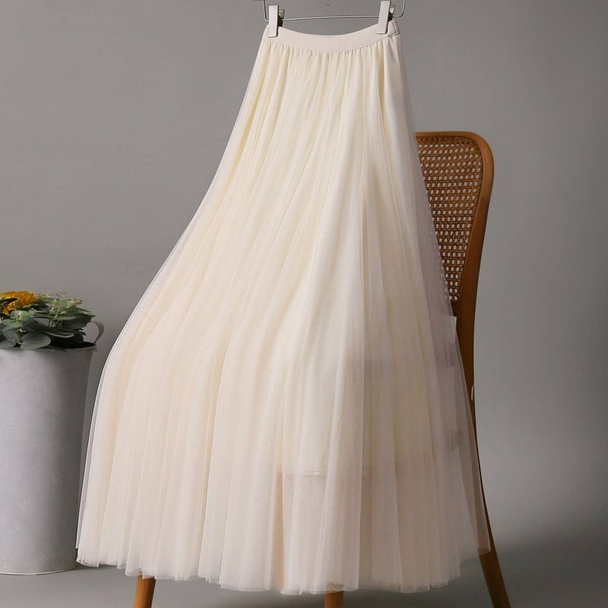 SOLID COLOR ELASTIC WAIST MESH TULLE A LINE SKIRT_CWBLS0372