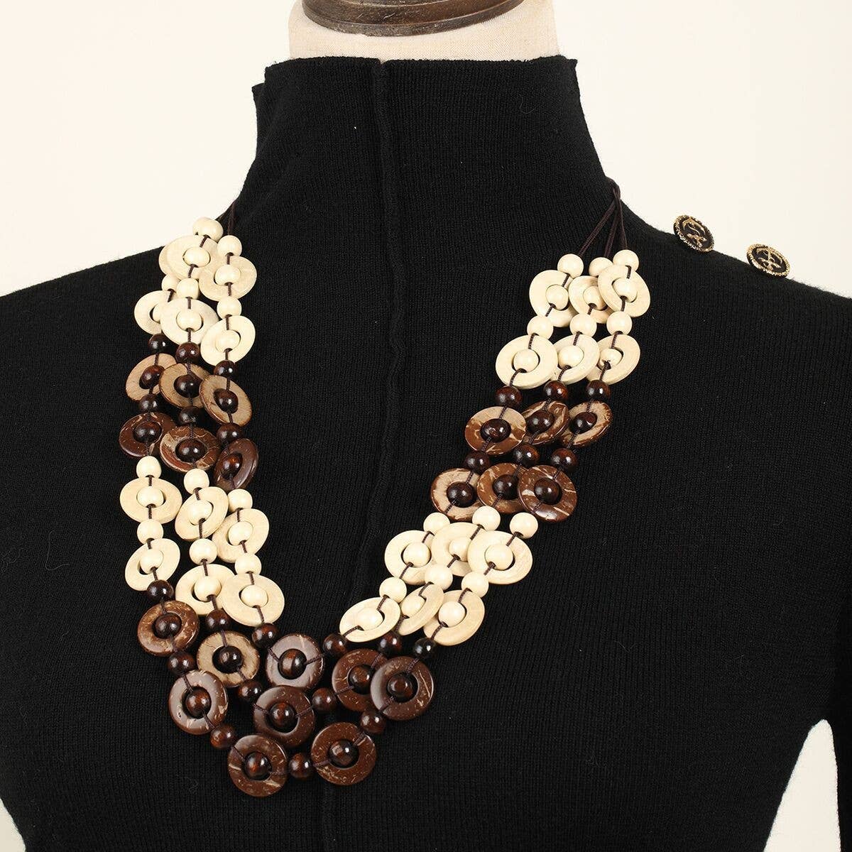 BOHEMIAN VINTAGE COCONUT SHELL SWEATER CHAIN_CWMM4387