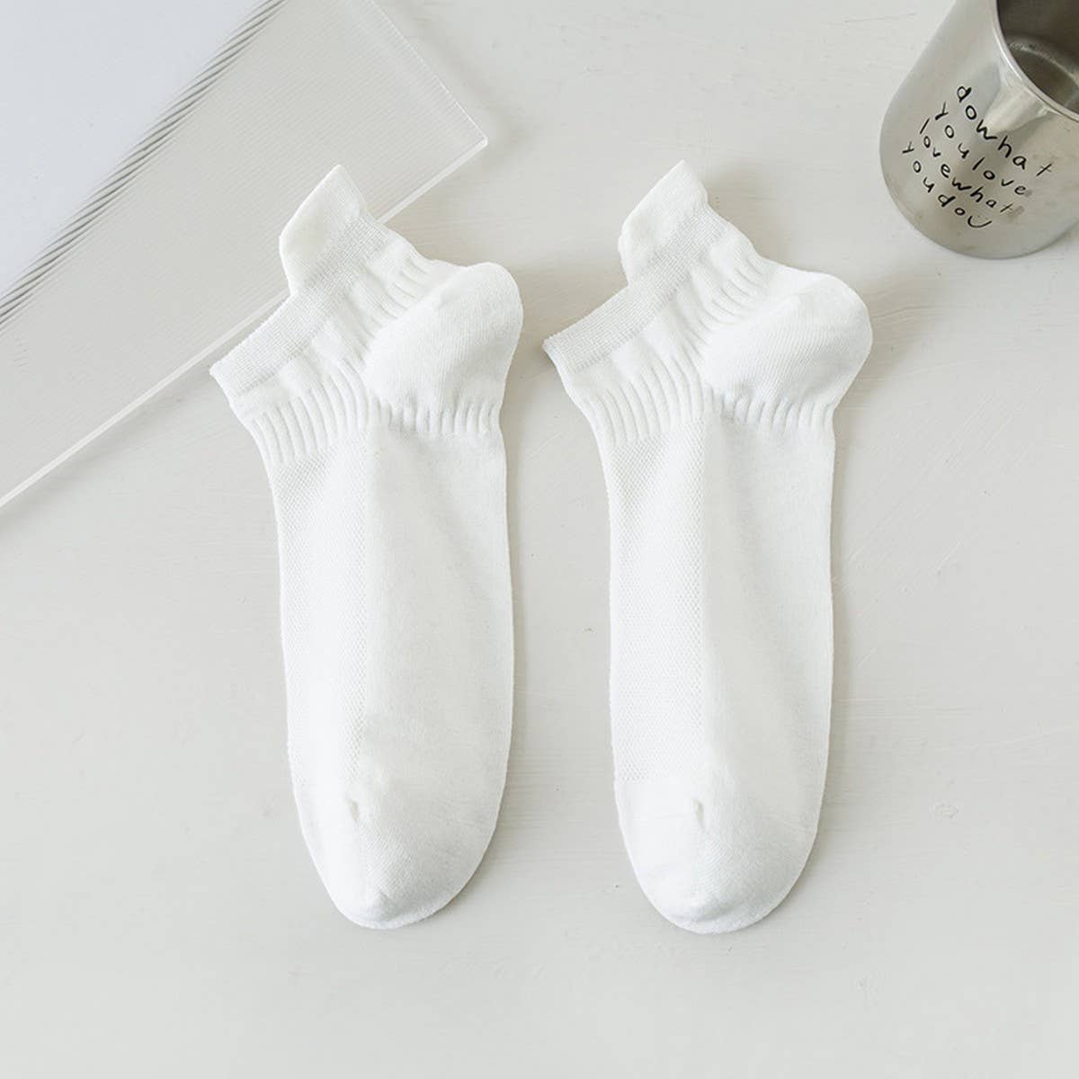 DEODORANT AND SWEAT ABSORBENT MENS SPORTS SOCKS_CWMS2010