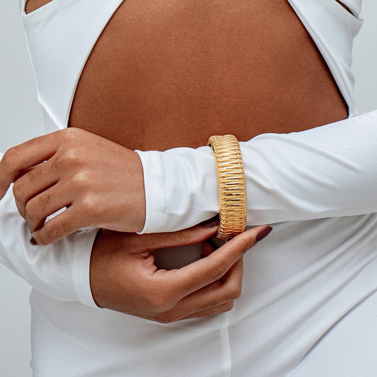 Titanium Steel Open Round Wide Smooth Bracelet_Cwmm3718