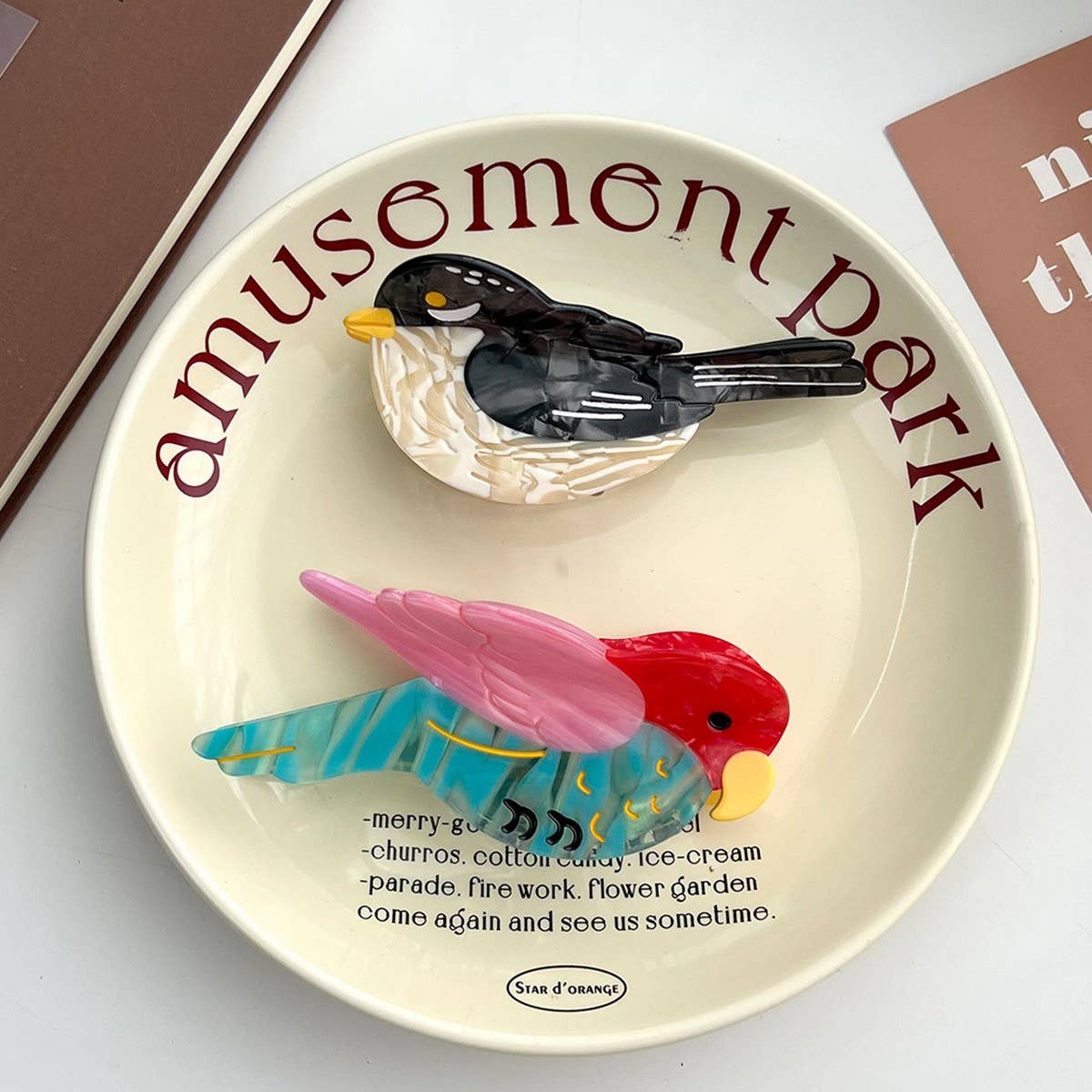 PARROT COLORBLOCK ACETATE HAIR CLAW CUTE CLIP_CWAHA6022