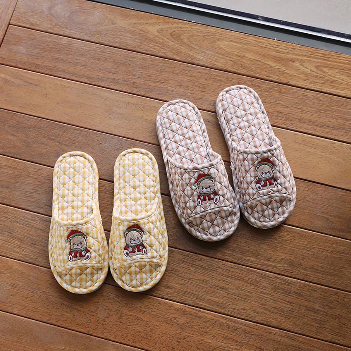 CUTE BEAR COTTON SLIPPERS WITH THICK SOLE_CWSHF0200