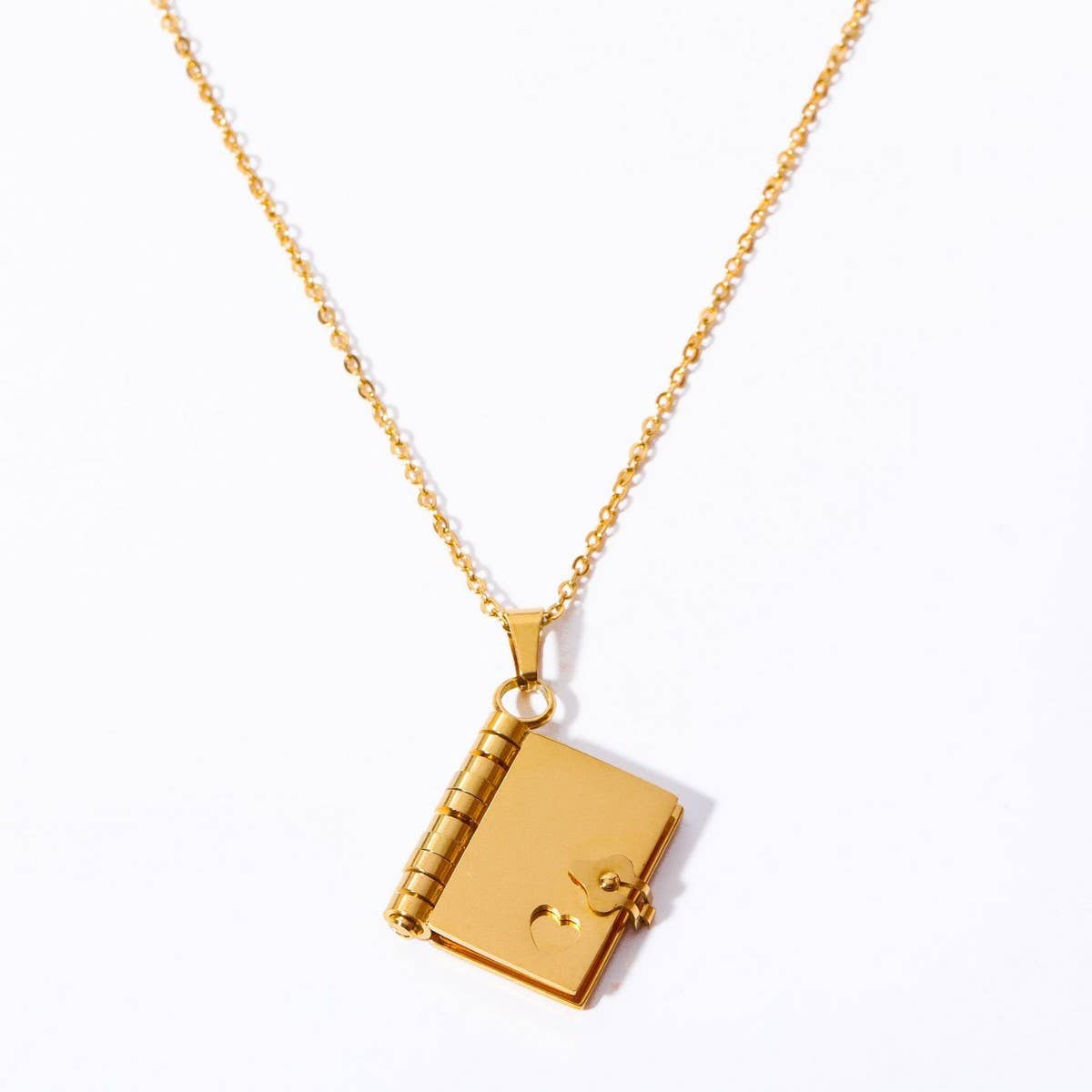 COUPLE OPEN AND CLOSE BOOK PENDANT NECKLACE_CWMM5692