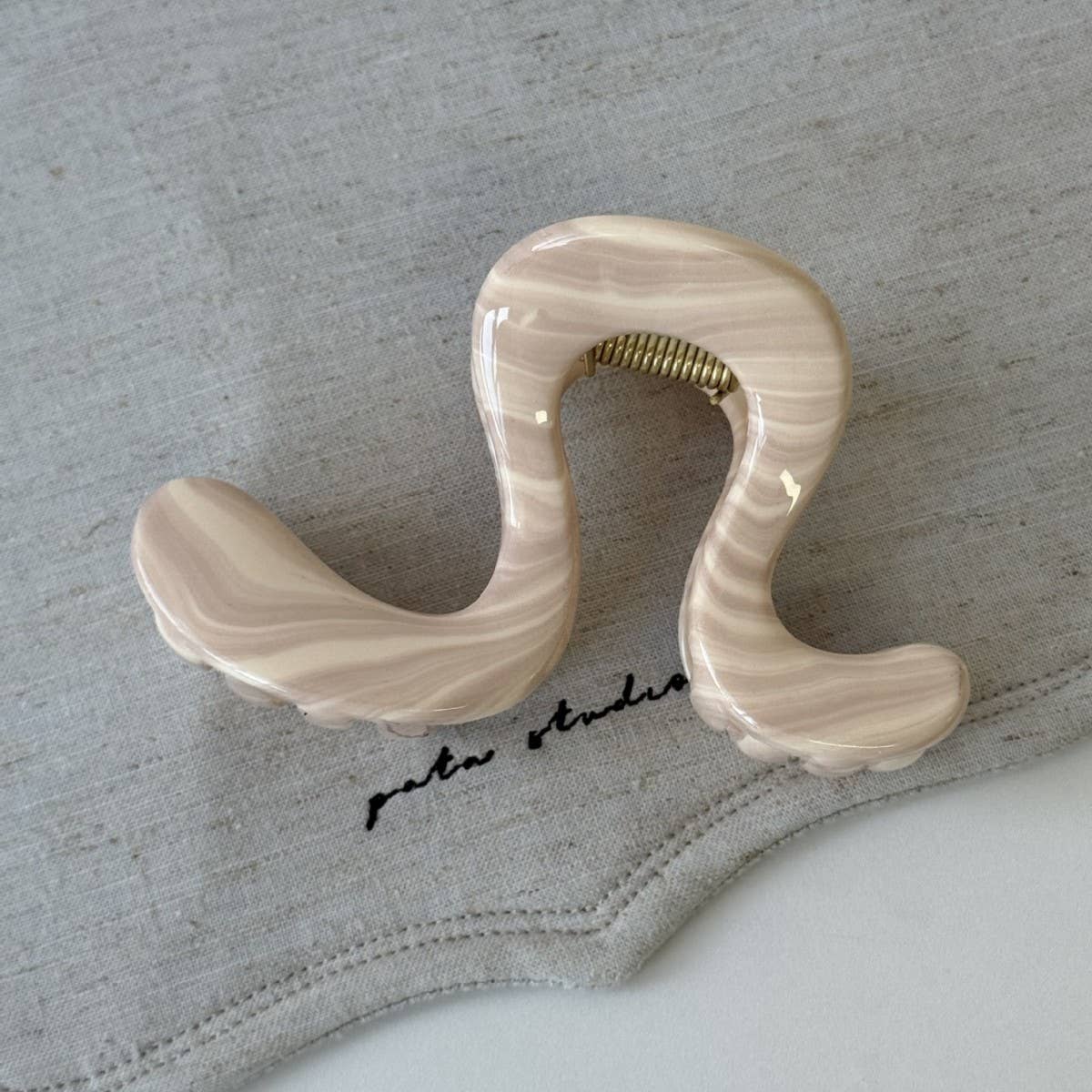 Relaxed Bun Claw Clip Retro Elegant Hair Grip_Cwaha08237