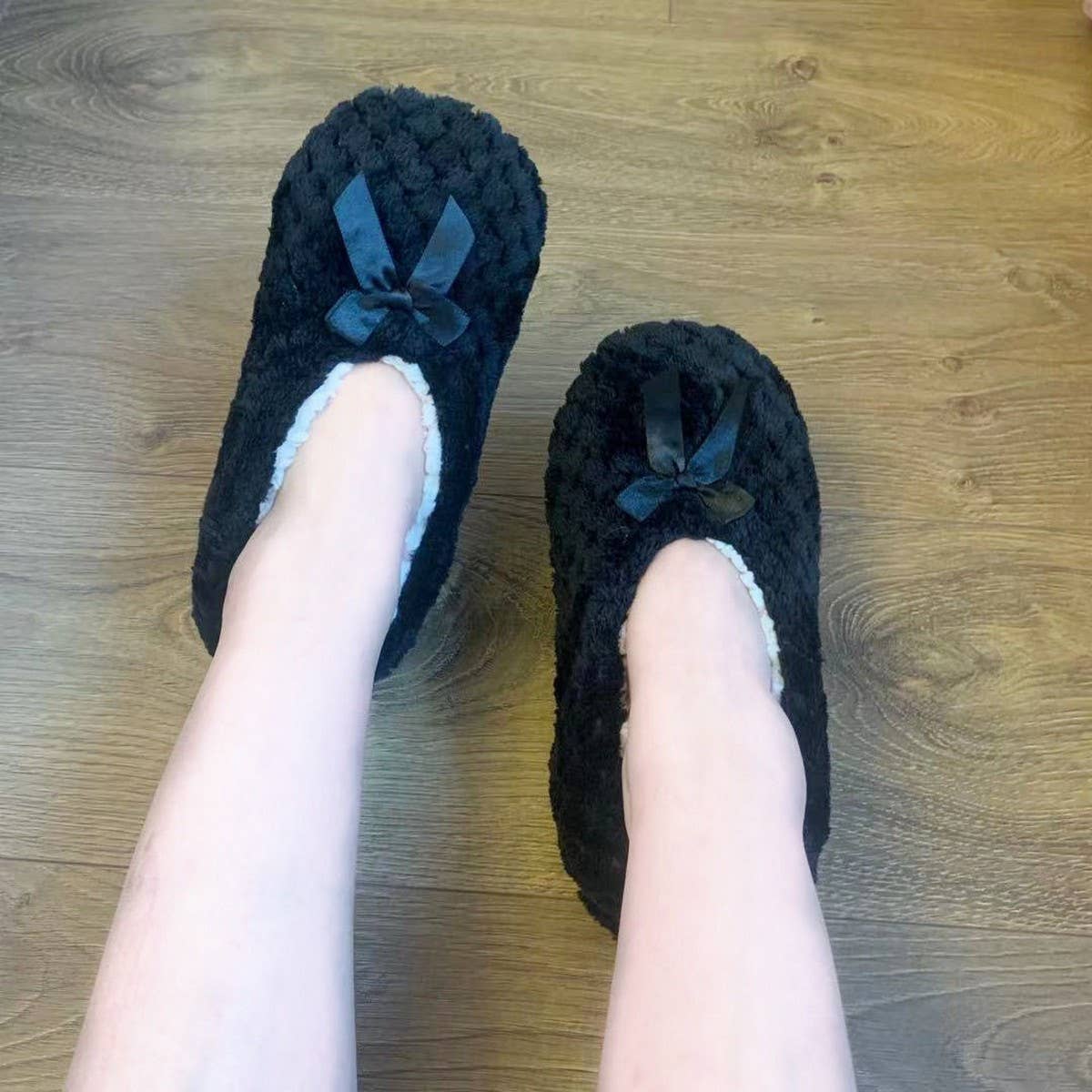 ADULTS THICKENED INDOOR SOFT SOLE SHOES FOR WARMTH_CWMS1181