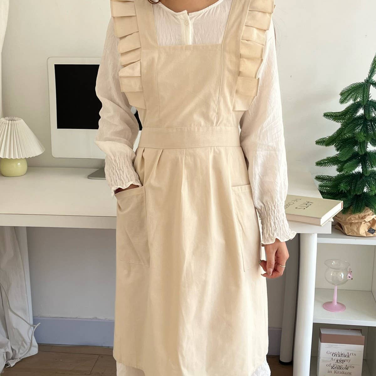 Waterproof And Fresh Ruffled Strap Cross Apron_Cwmm5815