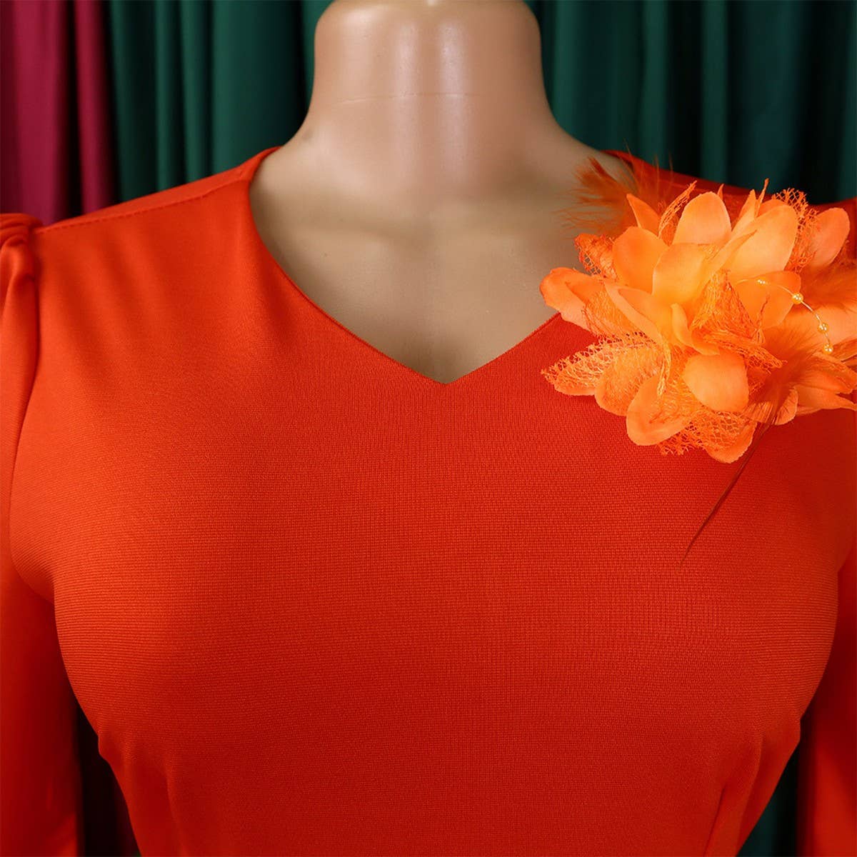 RUFFLED RETRO V NECK HIP HUGGING PENCIL DRESS_CWDSD6140