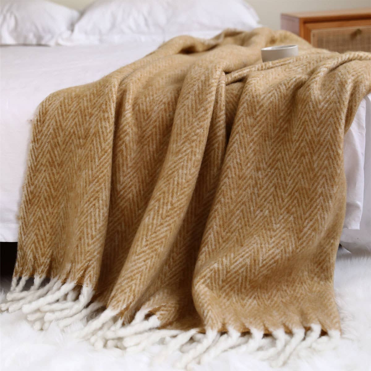 KNITTED SOLID COLOR LIGHTWEIGHT SOFA BLANKET_CWMM0212