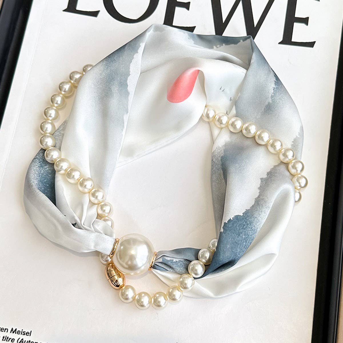 Pearl Magnetic Skinny Silk Neck Scarf_Cwasc03931
